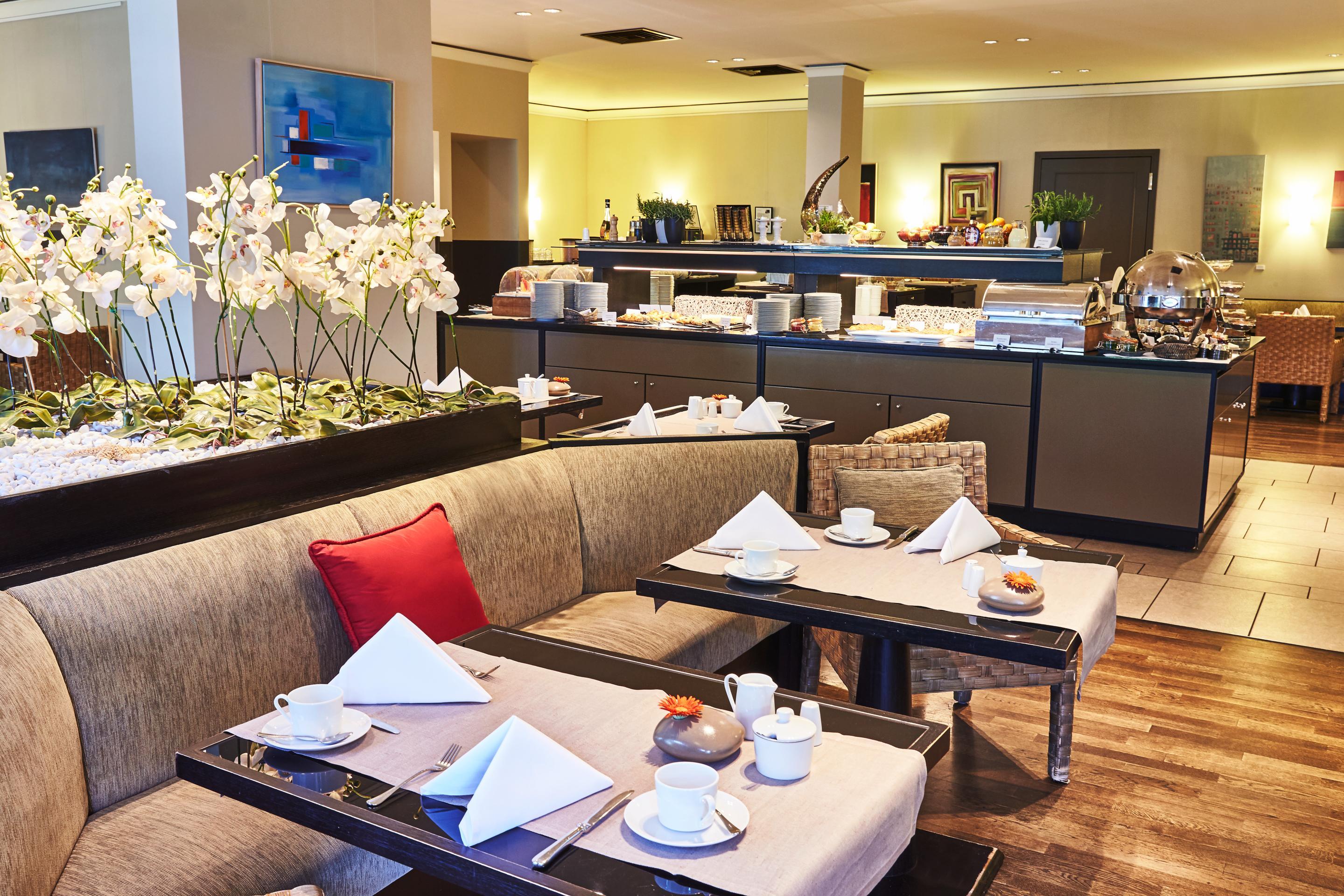 Strandhotel Цингст Екстериор снимка The restaurant