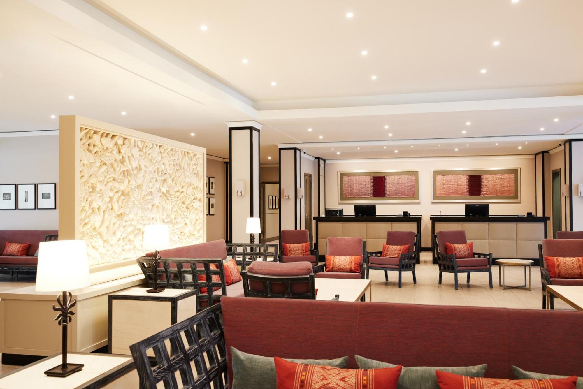 Strandhotel Цингст Екстериор снимка The lounge at the airport